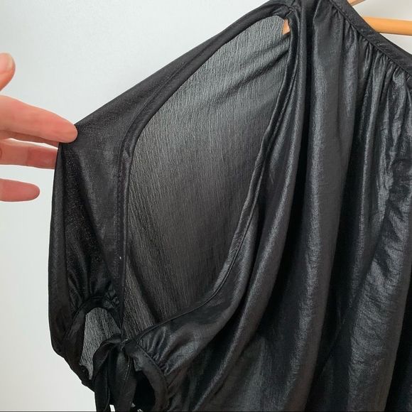 Easel Black Open Sleeve Tie String Blouse - Picture 10 of 11